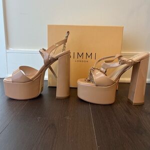 ALDARI Nude strappy chain platform block heels